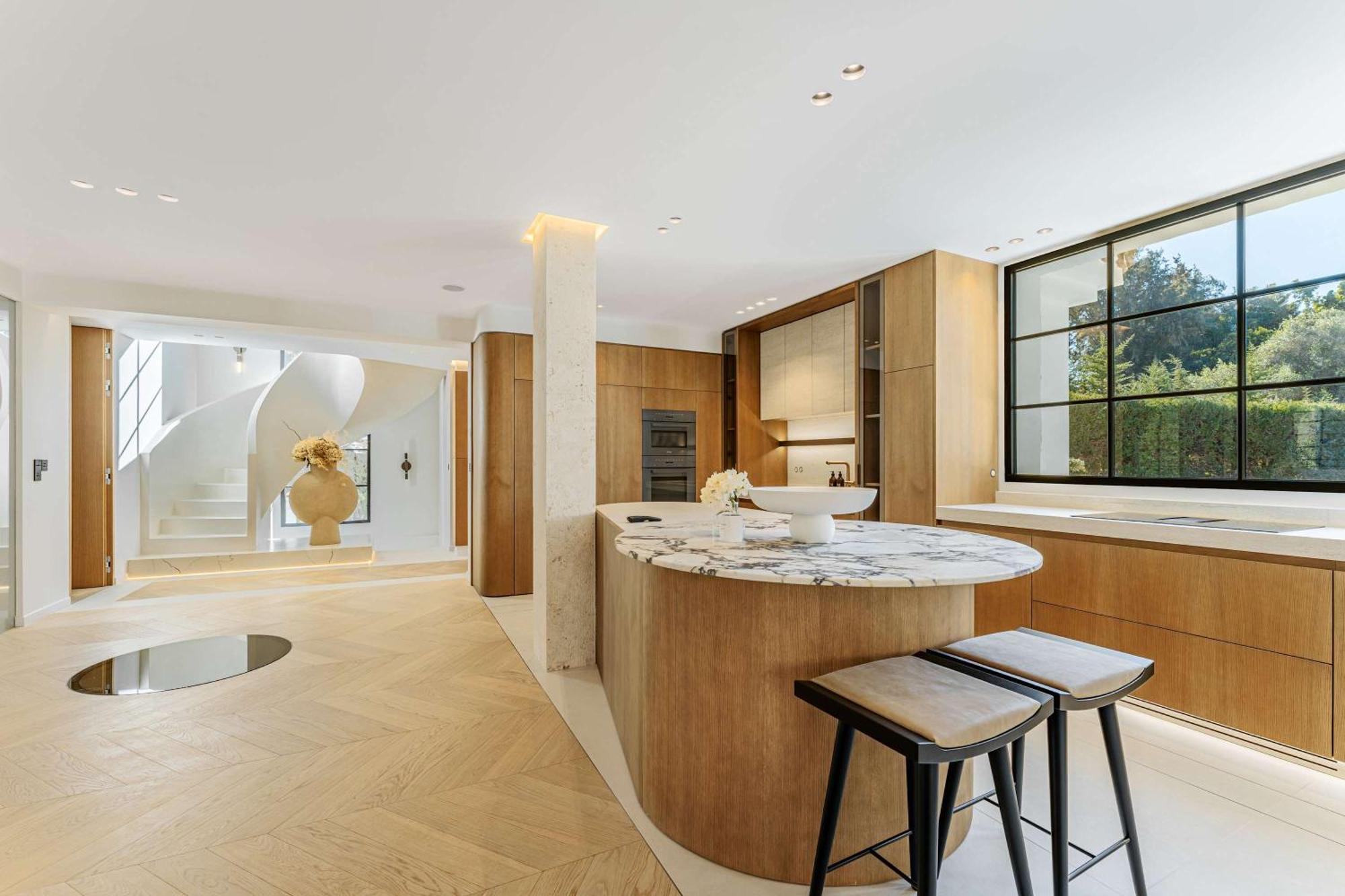 Provence Coming Soon Villa *